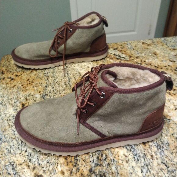 UGG Australia Neumel Mens Ankle Boots Taupe Suede Sheepskin 1095349 Size 6 - Picture 1 of 12